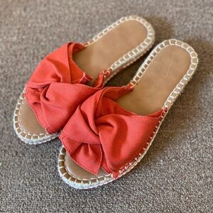 Universal Thread Coral Knotted Slide Sandals